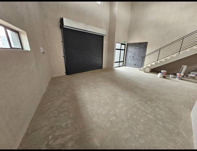 227M² WAREHOUSE FOR SALE IN MOREHILL